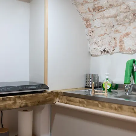 Alcova 800 In Pietra - Centro Nyaraló *