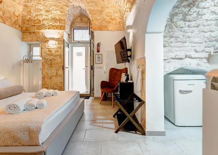 Alcova 800 In Pietra - Centro אוסטוני